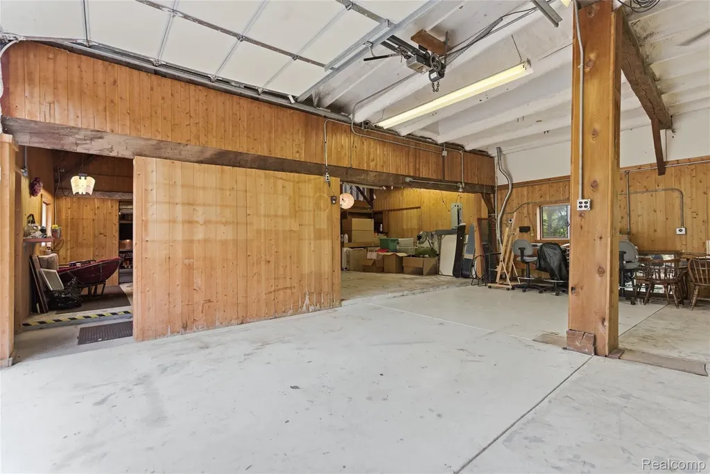 4480 Sheldon Oakland Charter Township MI 48306
