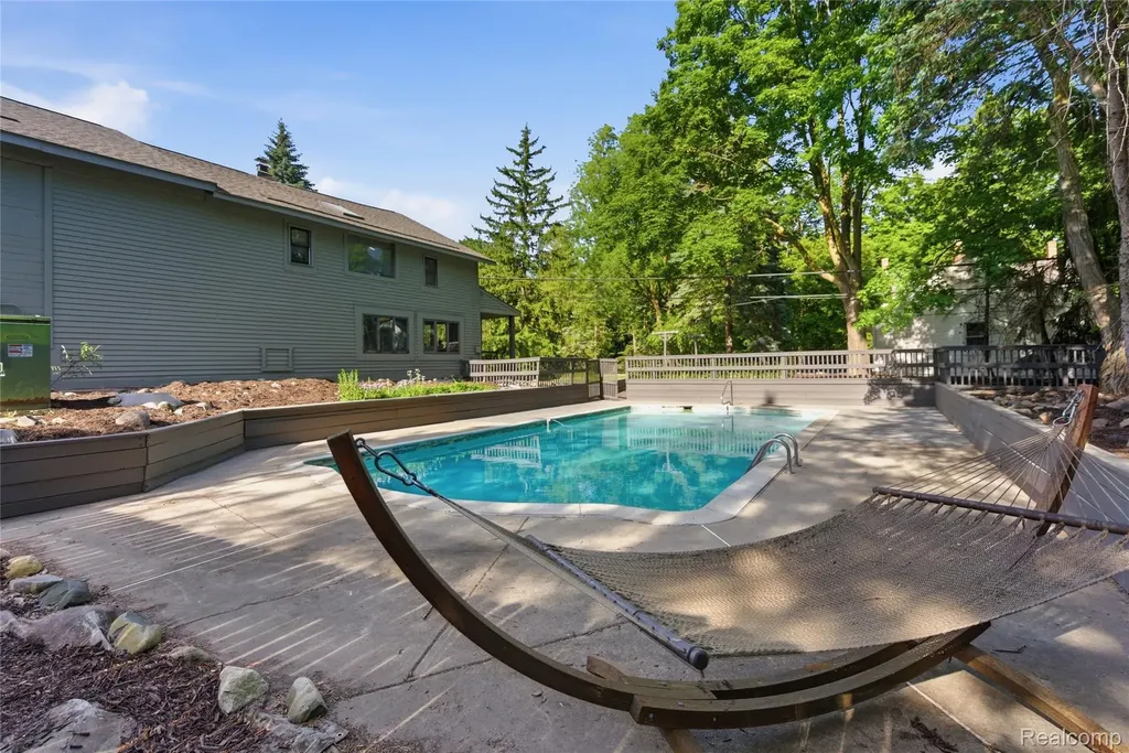 4480 Sheldon Oakland Charter Township MI 48306