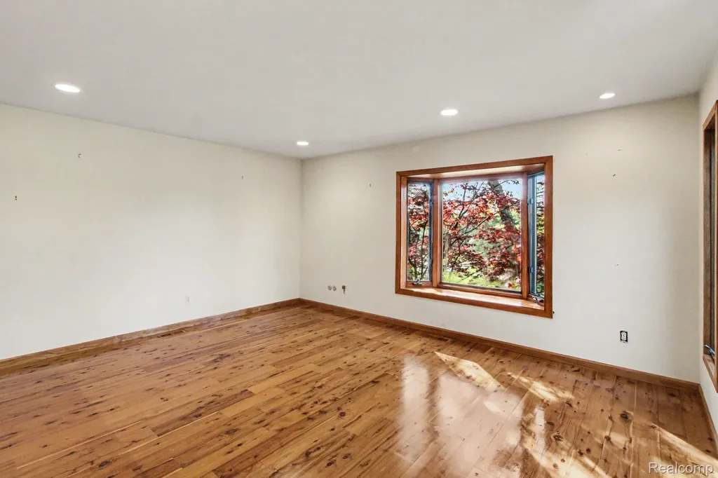 2501 Doleman Drive West Bloomfield Charter Township MI 48324