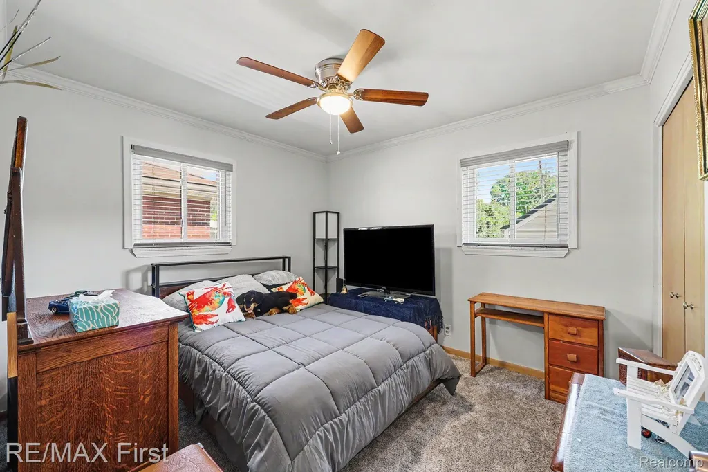21212 Francis Street St. Clair Shores City MI 48082