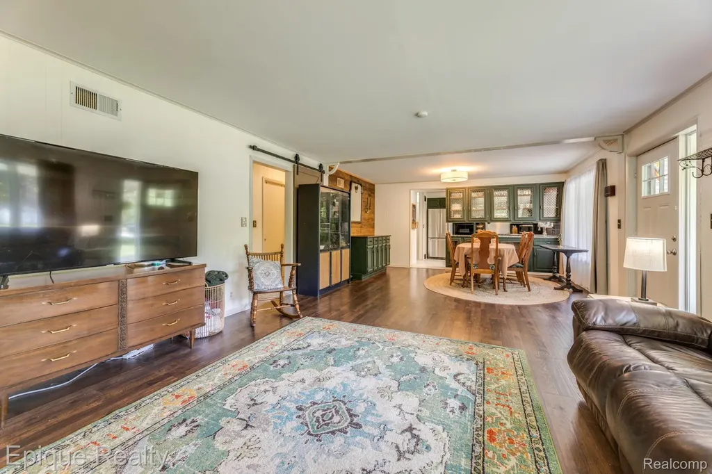 3750 Parker Road Fort Gratiot Charter Township MI 48059