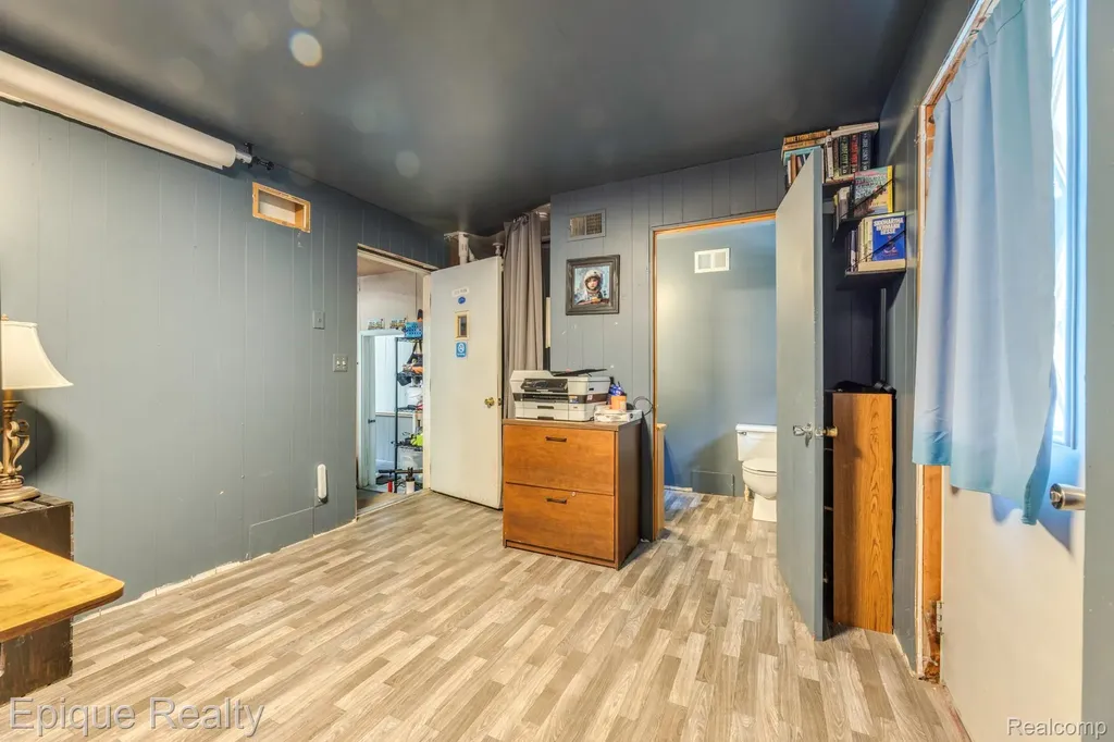 3750 Parker Road Fort Gratiot Charter Township MI 48059