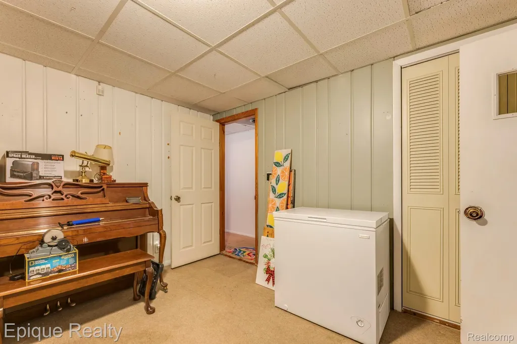 3750 Parker Road Fort Gratiot Charter Township MI 48059