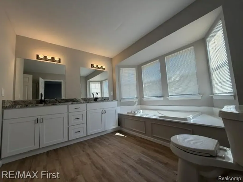 3865 Hunters Way Court Canton Charter Township MI 48188