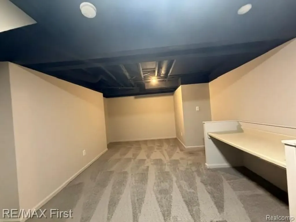 3865 Hunters Way Court Canton Charter Township MI 48188
