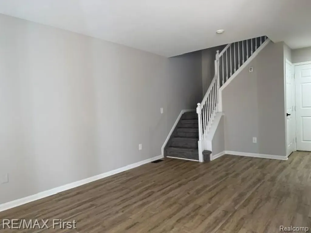 3865 Hunters Way Court Canton Charter Township MI 48188