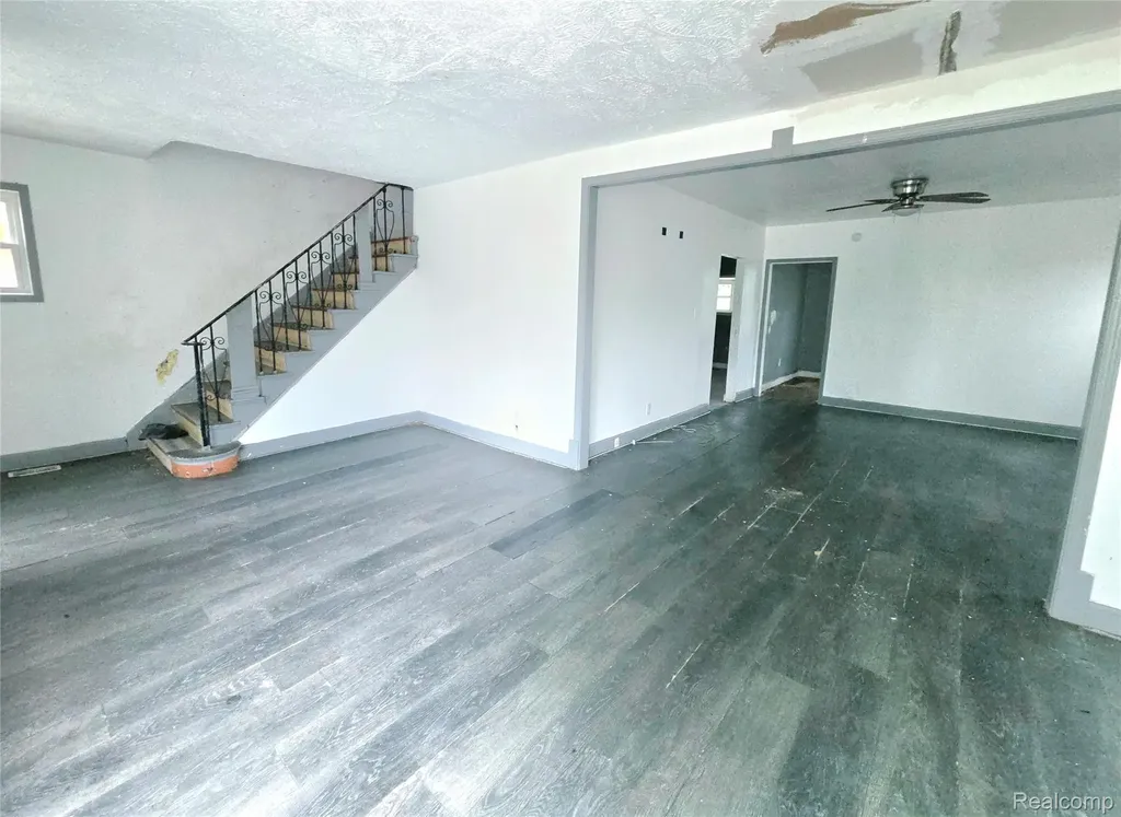 16169 Roselawn Street Detroit City MI 48221