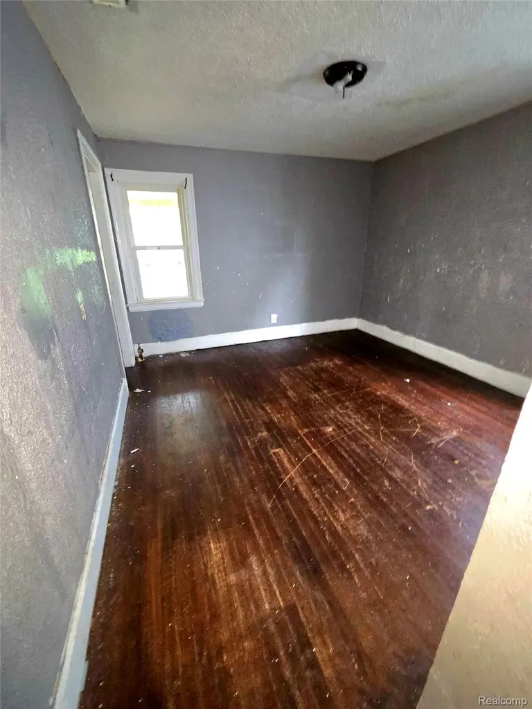 16169 Roselawn Street Detroit City MI 48221