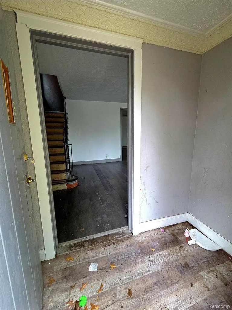 16169 Roselawn Street Detroit City MI 48221