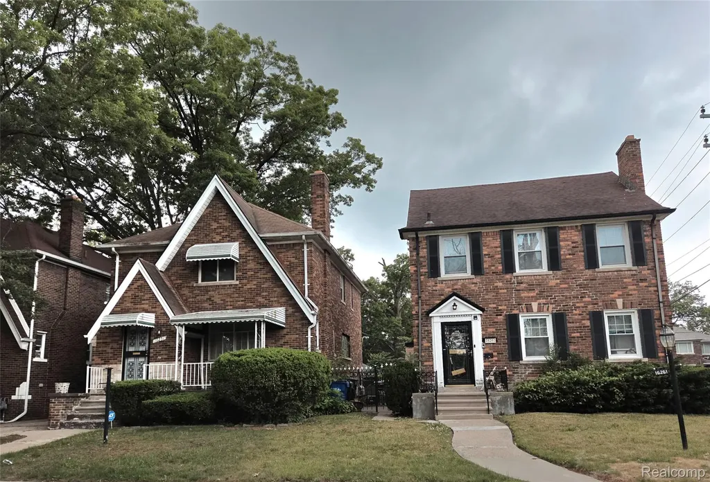 16169 Roselawn Street Detroit City MI 48221