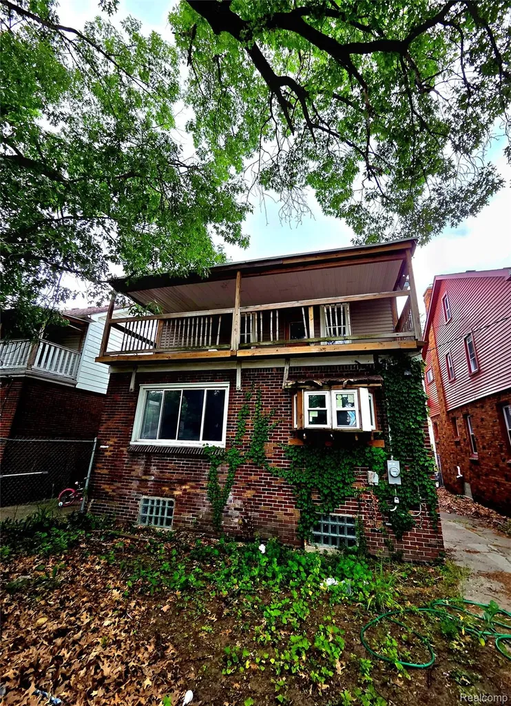 16169 Roselawn Street Detroit City MI 48221