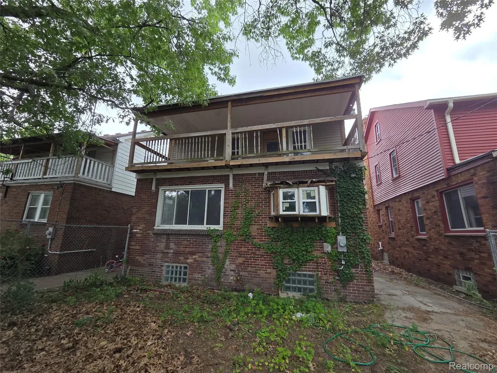 16169 Roselawn Street Detroit City MI 48221