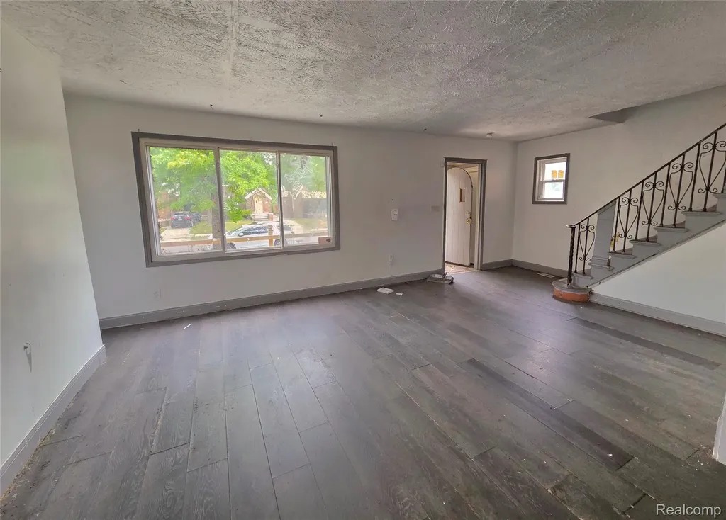 16169 Roselawn Street Detroit City MI 48221