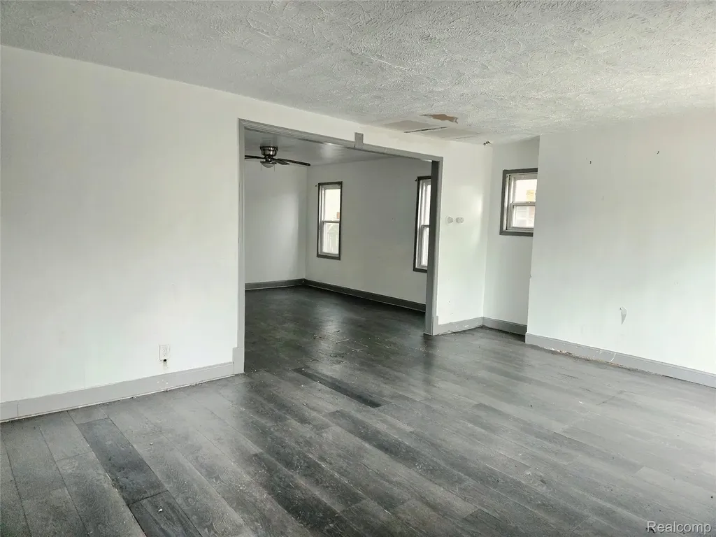 16169 Roselawn Street Detroit City MI 48221