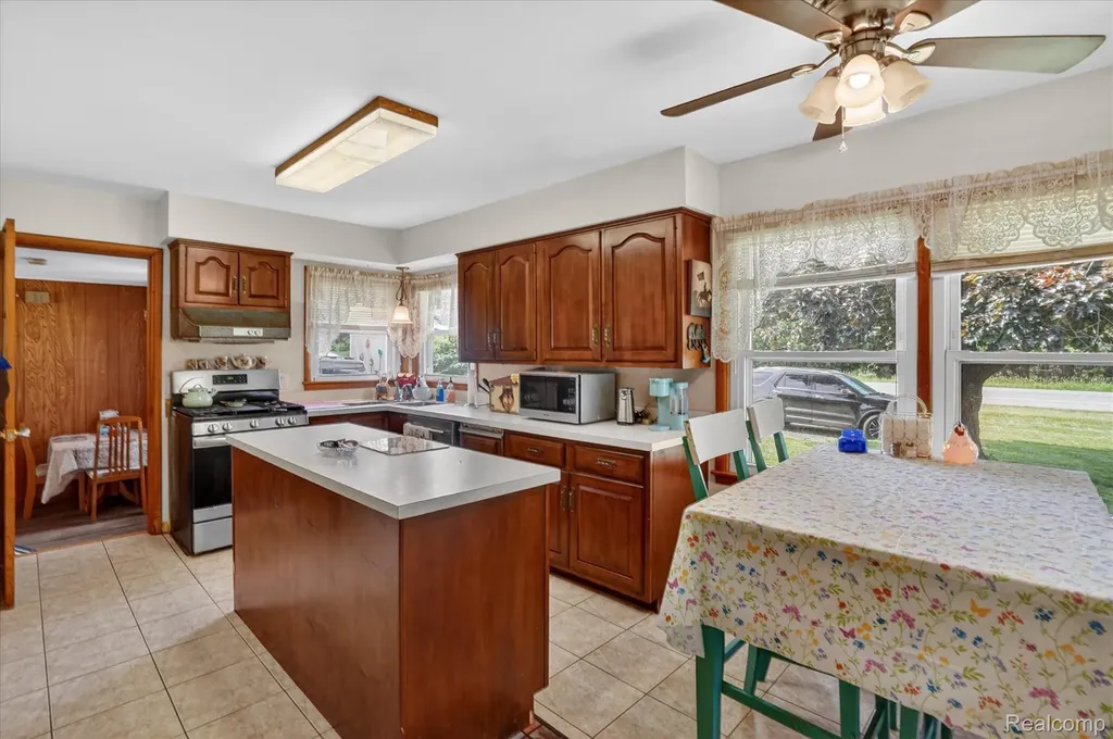 25692 M 60 Homer Township MI 49245