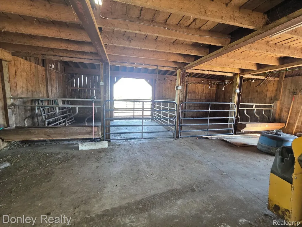 5121 Cotter Road Marlette City MI 48453