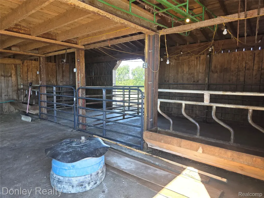 5121 Cotter Road Marlette City MI 48453
