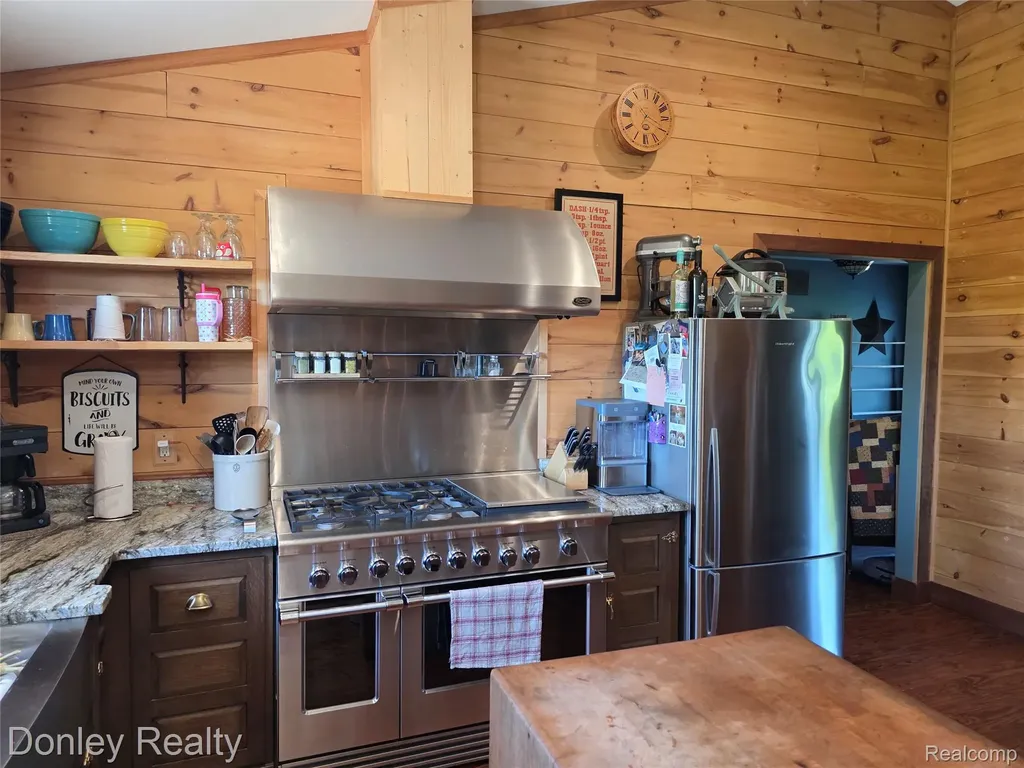 5121 Cotter Road Marlette City MI 48453