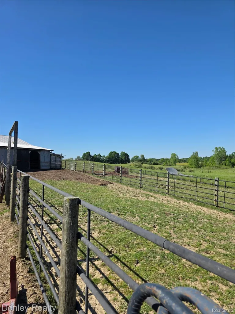 5121 Cotter Road Marlette City MI 48453
