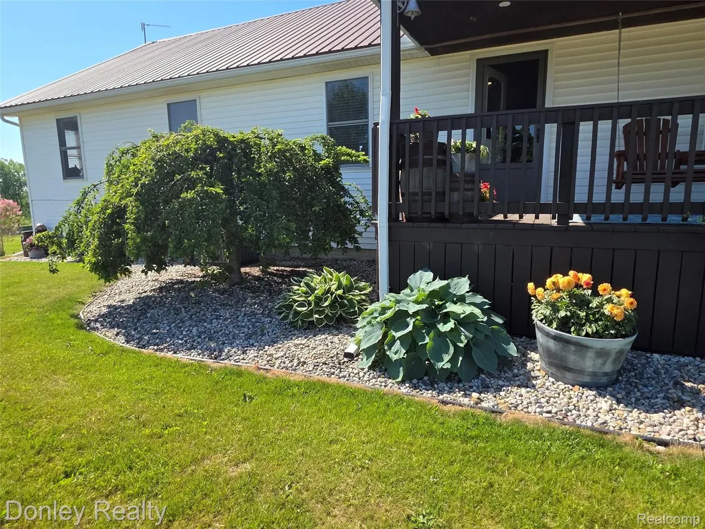 5121 Cotter Road Marlette City MI 48453