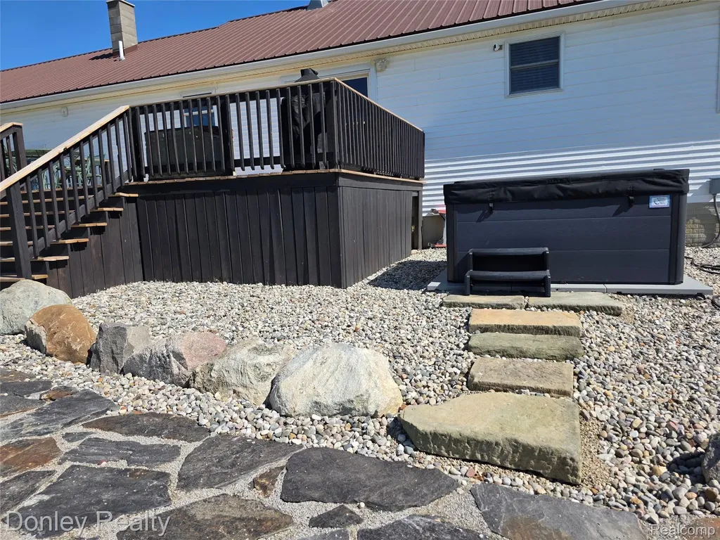 5121 Cotter Road Marlette City MI 48453