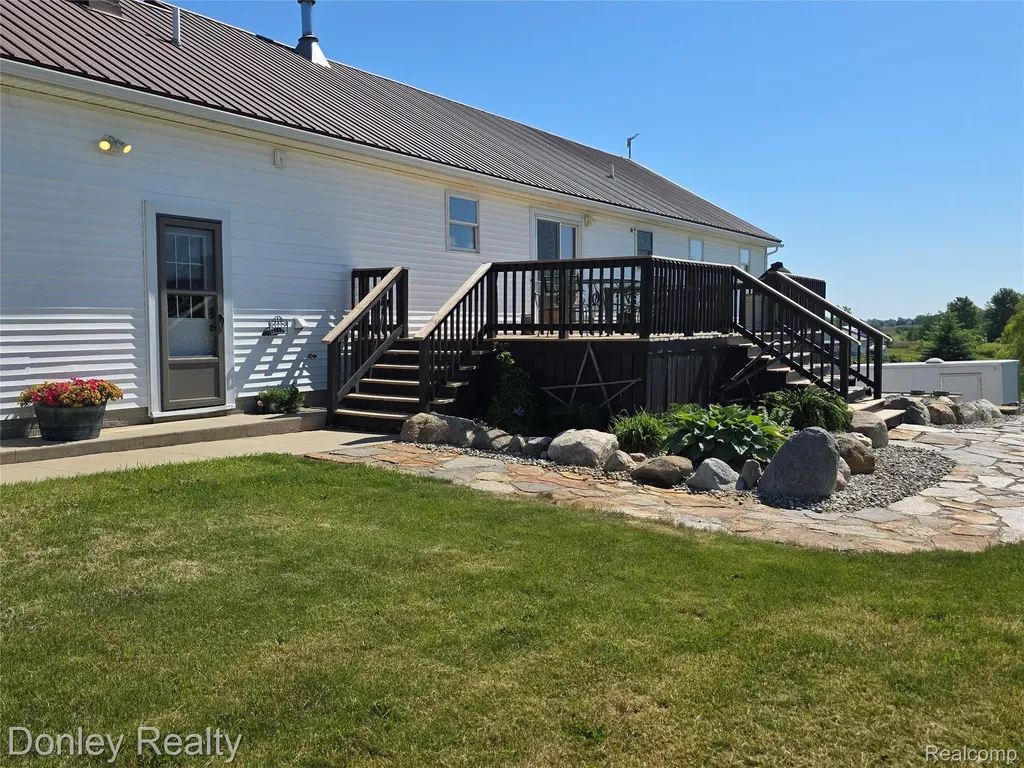 5121 Cotter Road Marlette City MI 48453