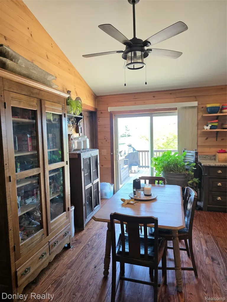 5121 Cotter Road Marlette City MI 48453