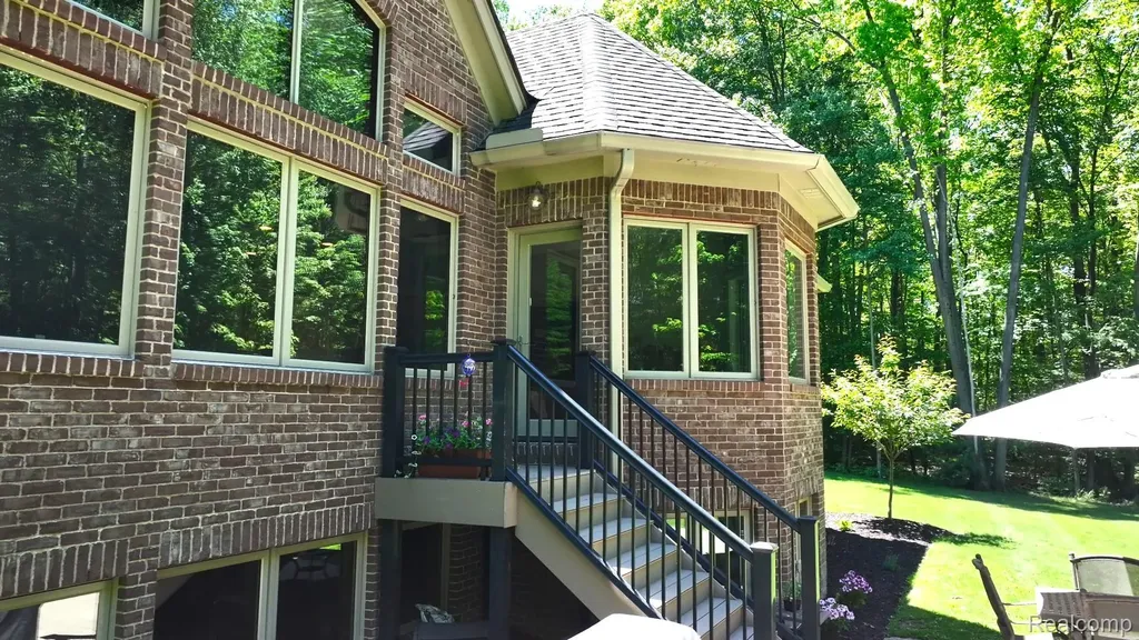 3957 Mill Lake Road Orion Charter Township MI 48360