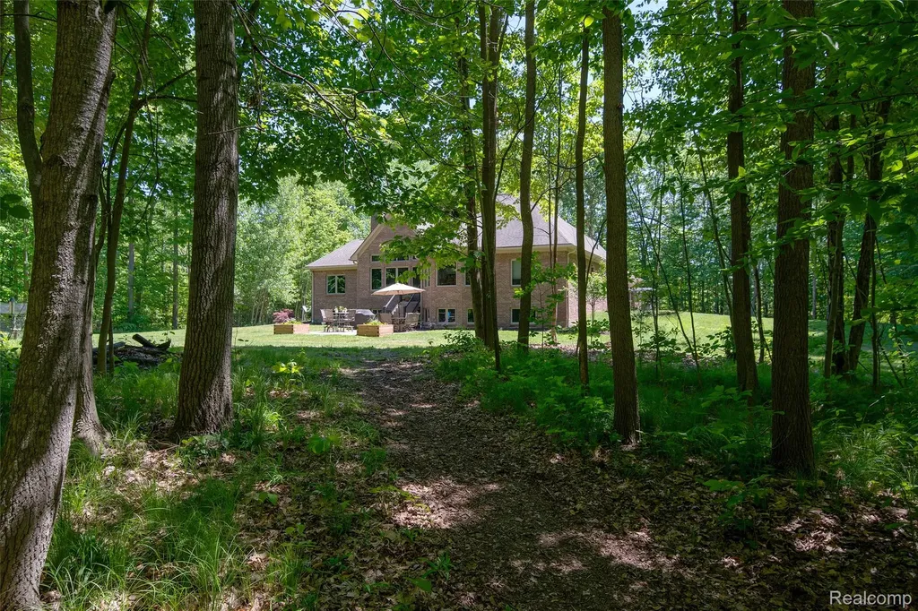 3957 Mill Lake Road Orion Charter Township MI 48360