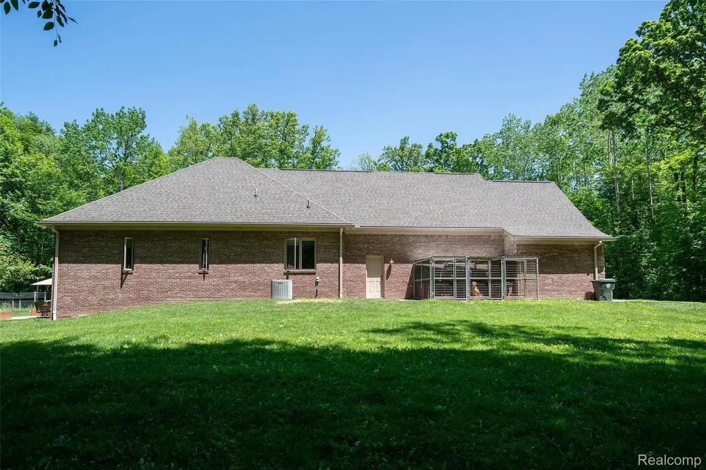 3957 Mill Lake Road Orion Charter Township MI 48360