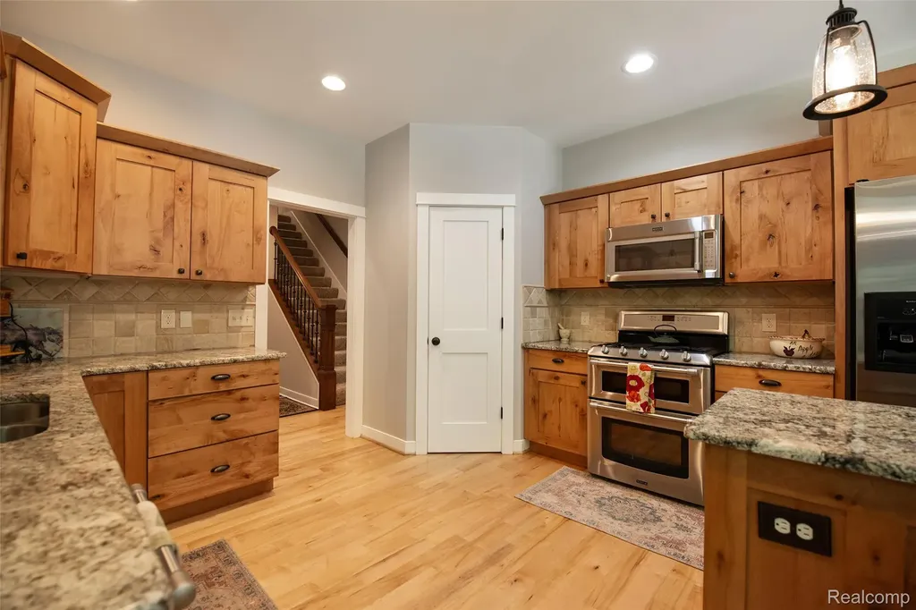 3957 Mill Lake Road Orion Charter Township MI 48360