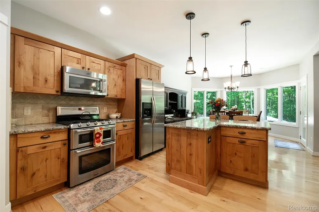 3957 Mill Lake Road Orion Charter Township MI 48360