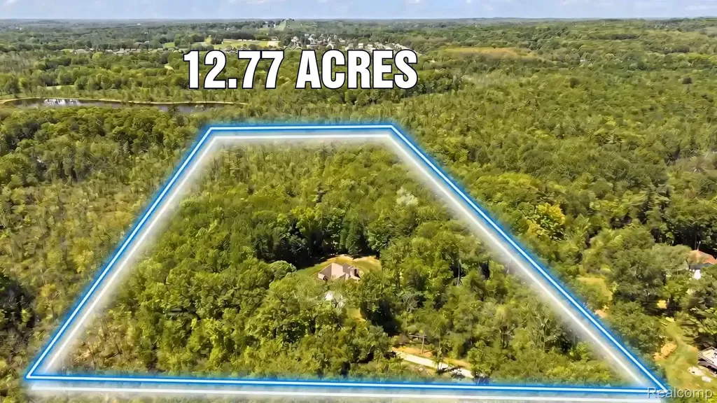 3957 Mill Lake Road Orion Charter Township MI 48360