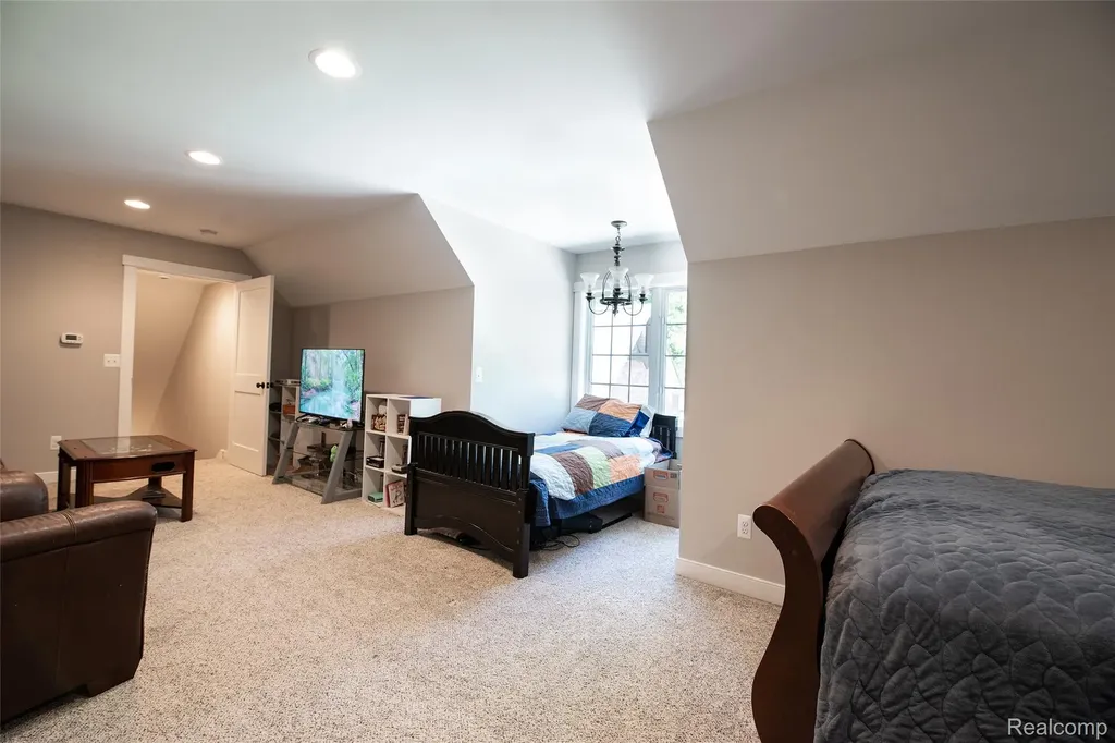 3957 Mill Lake Road Orion Charter Township MI 48360