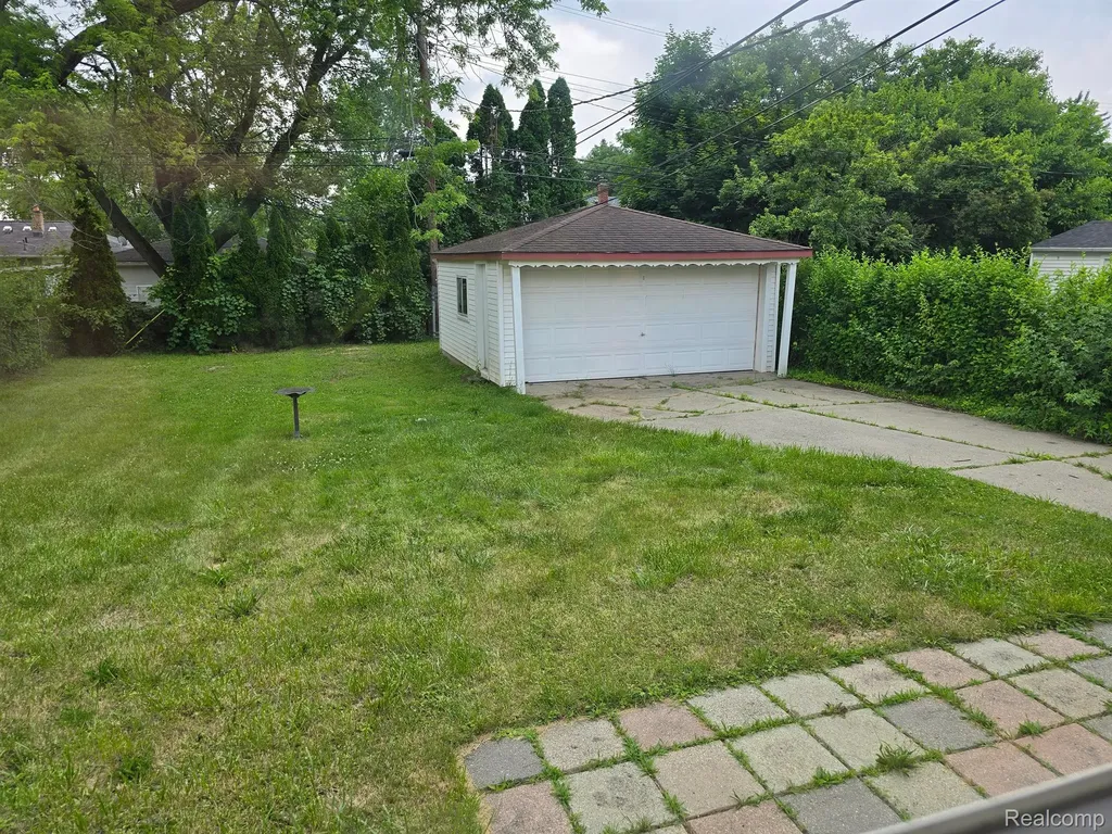 28741 Kathryn Street Garden City City MI 48135
