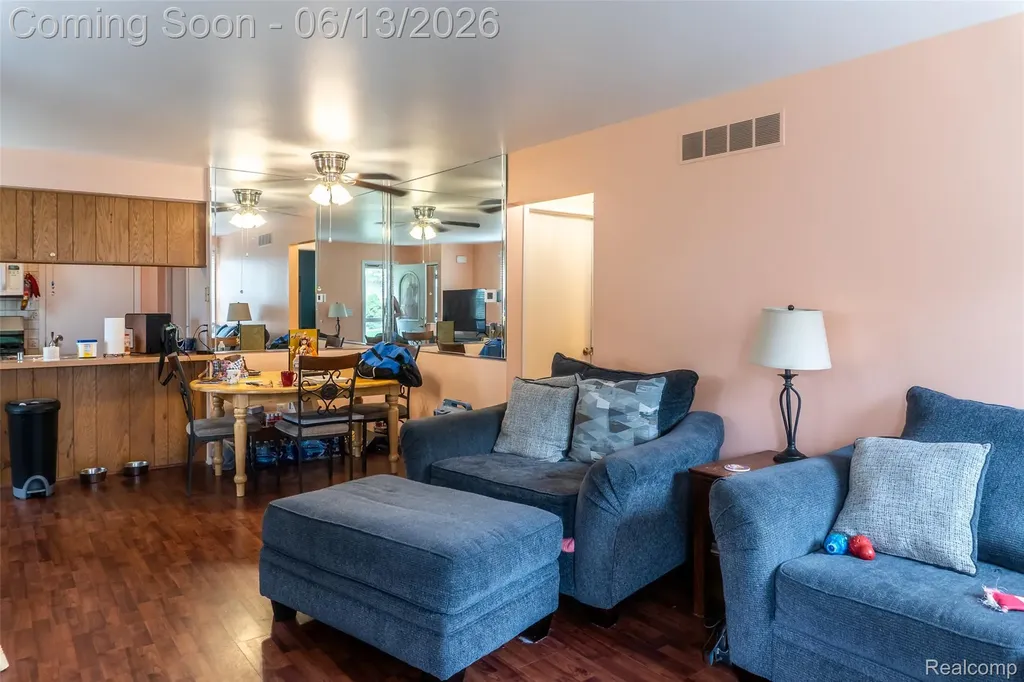 1442 Mariner Drive Walled Lake City MI 48390
