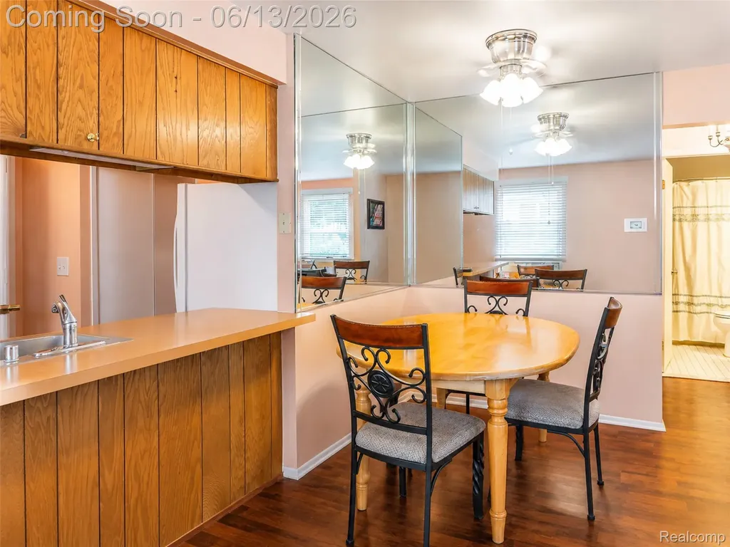 1442 Mariner Drive Walled Lake City MI 48390