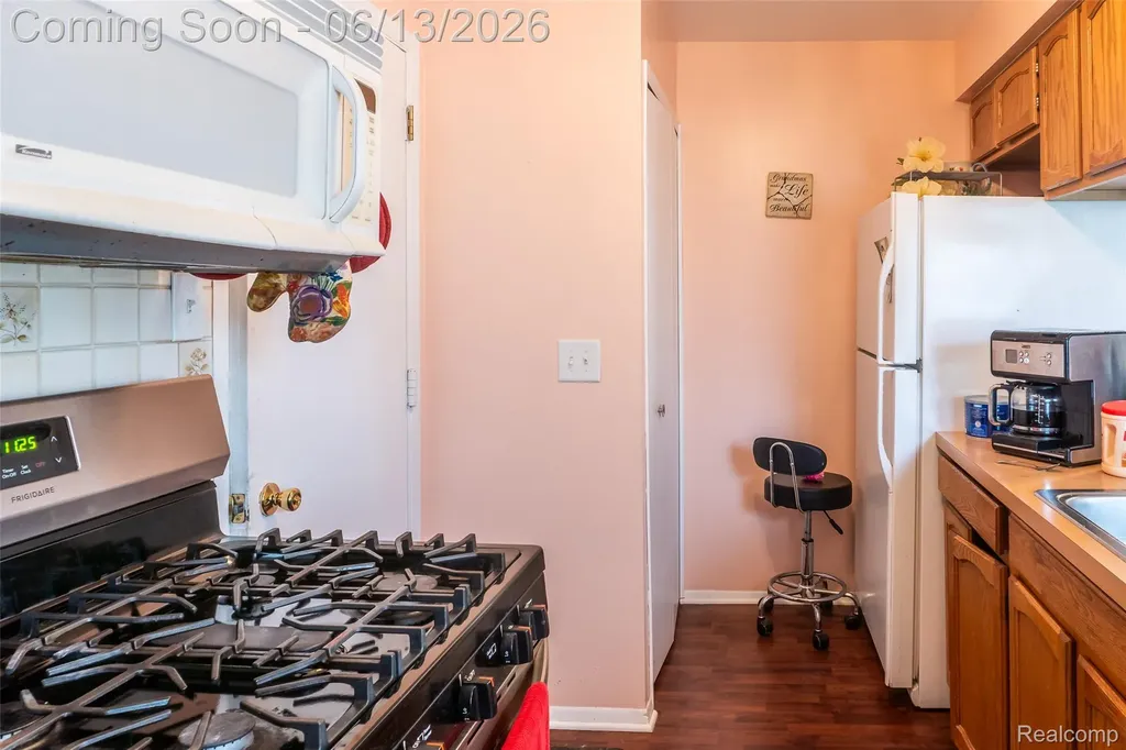 1442 Mariner Drive Walled Lake City MI 48390