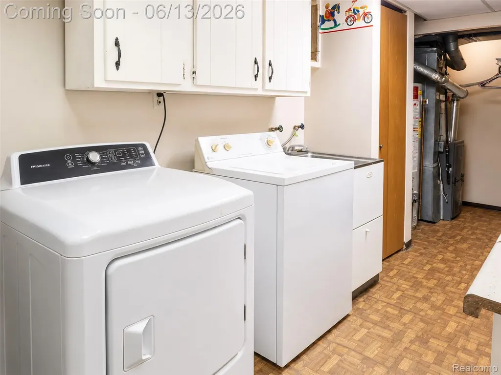 1442 Mariner Drive Walled Lake City MI 48390