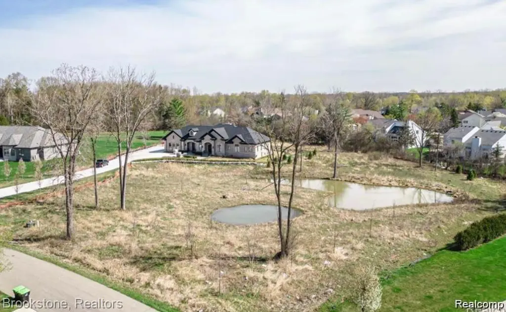 7345 Verona Drive West Bloomfield Charter Township MI 48322