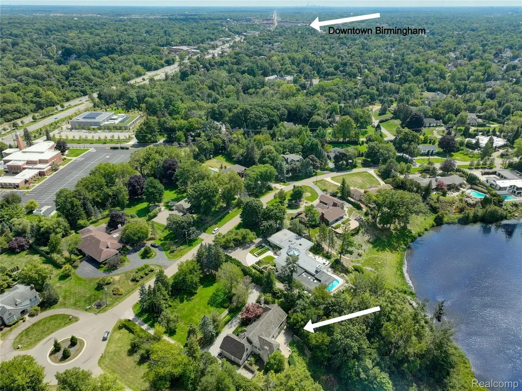 363 Lakewood Drive Bloomfield Hills City MI 48304