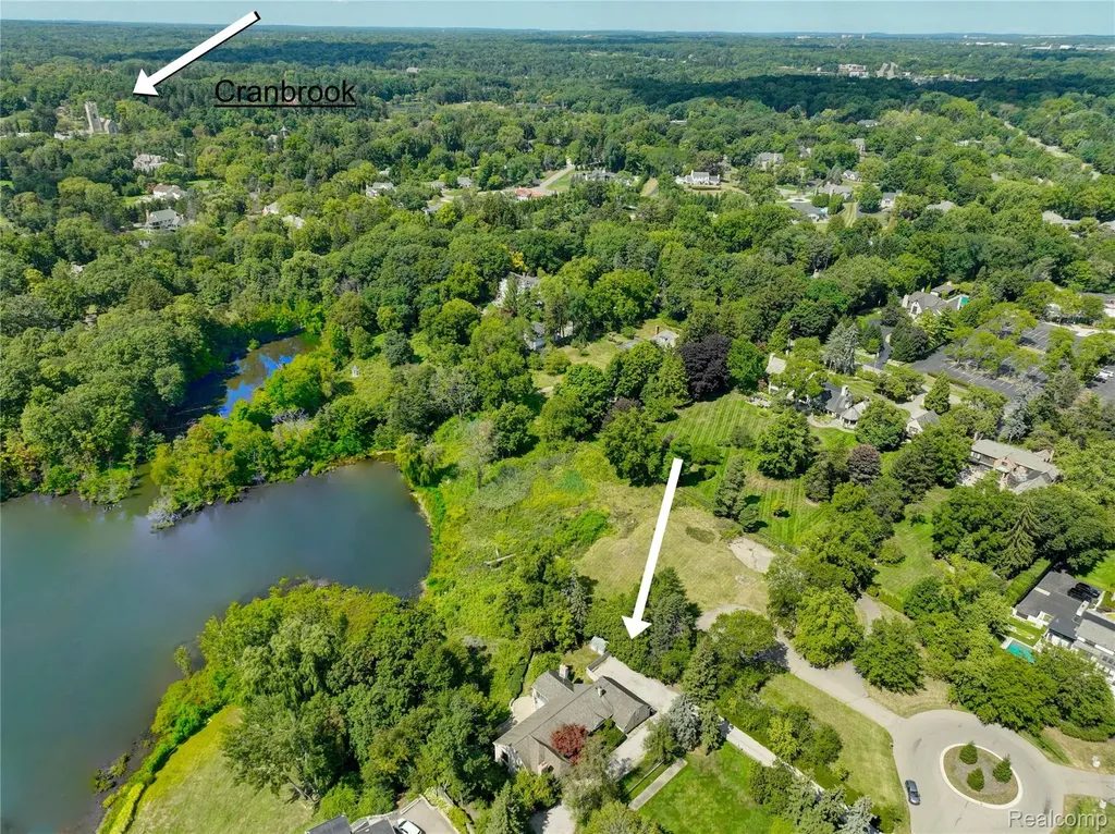 363 Lakewood Drive Bloomfield Hills City MI 48304