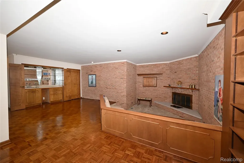 363 Lakewood Drive Bloomfield Hills City MI 48304