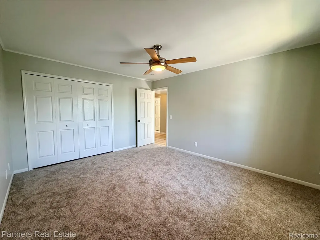 507 W Highland Road Howell City MI 48843