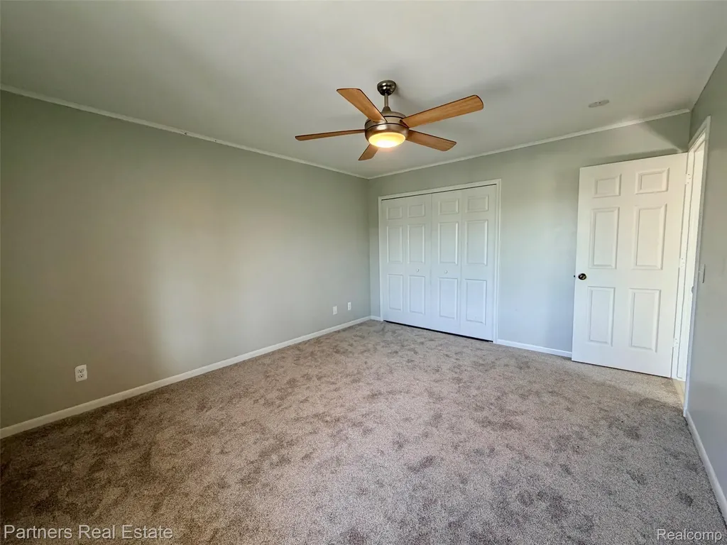 507 W Highland Road Howell City MI 48843