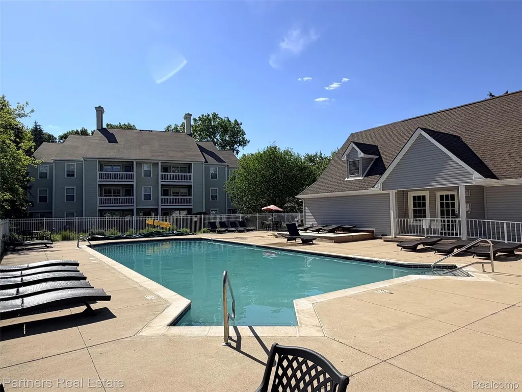 507 W Highland Road Howell City MI 48843