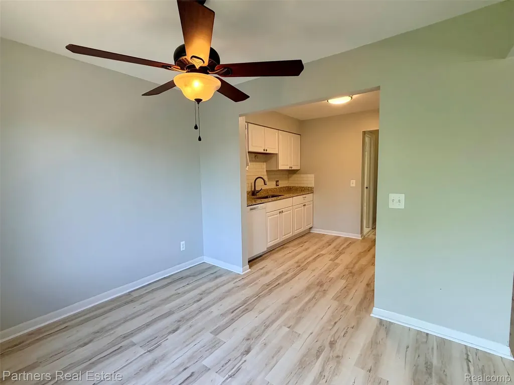 507 W Highland Road Howell City MI 48843