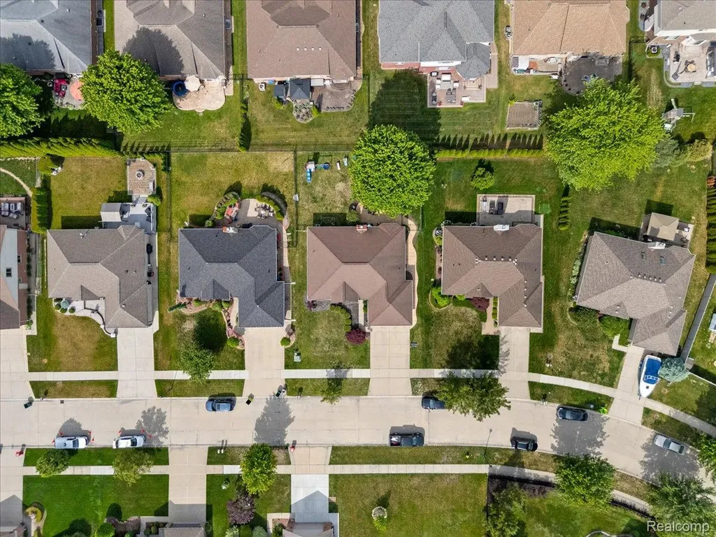 51965 Sequoya Drive Macomb Township MI 48042