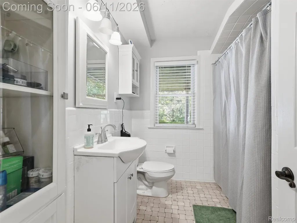 4133 Berkshire Road Royal Oak City MI 48073