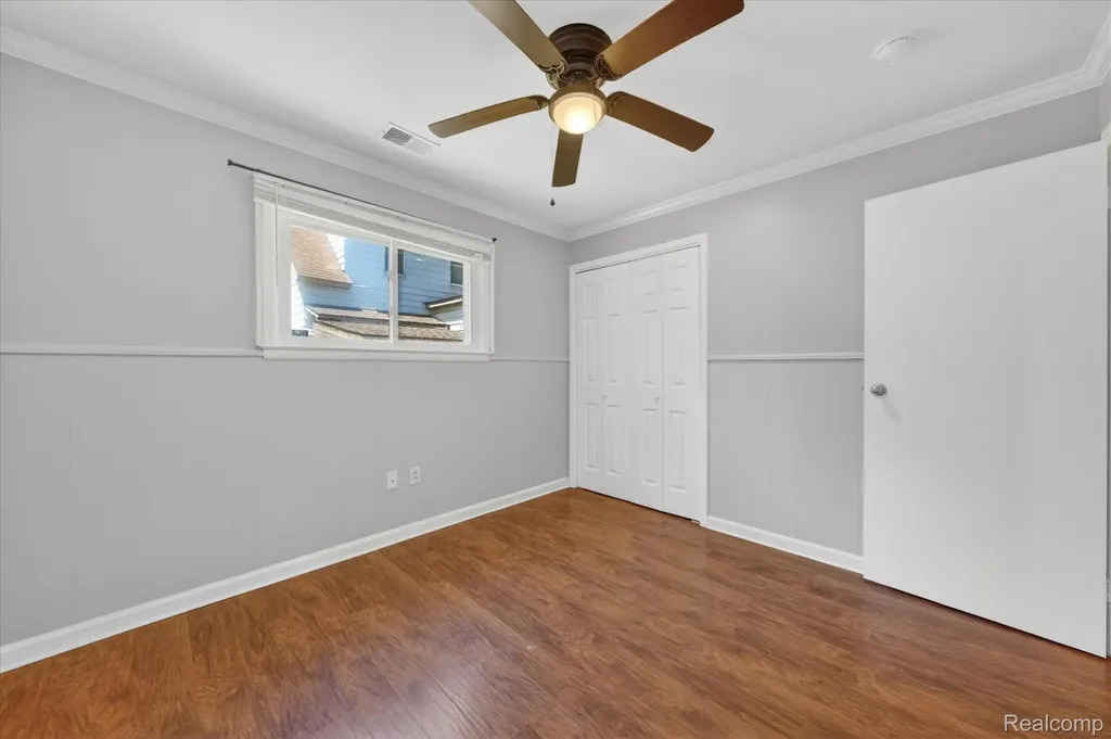 401 W Liberty Street South Lyon City MI 48178